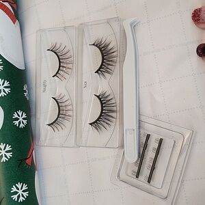 Toribelle lashes stocking stuffer  NEW